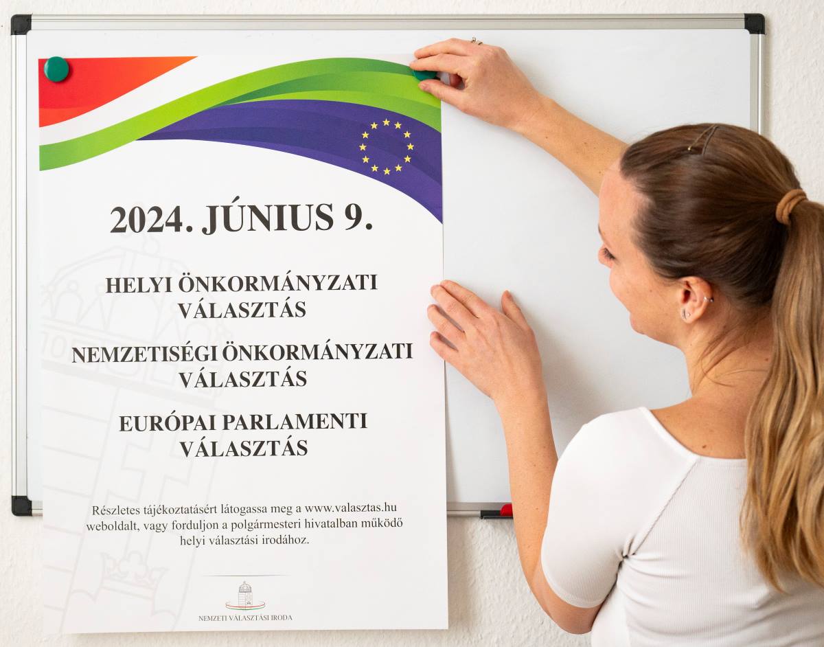 A június 9-ei önkormányzati, nemzetiségi és európai parlamenti (EP) választások hirdetménye a Nemzeti Választási Irodában 2024. március 21-én.