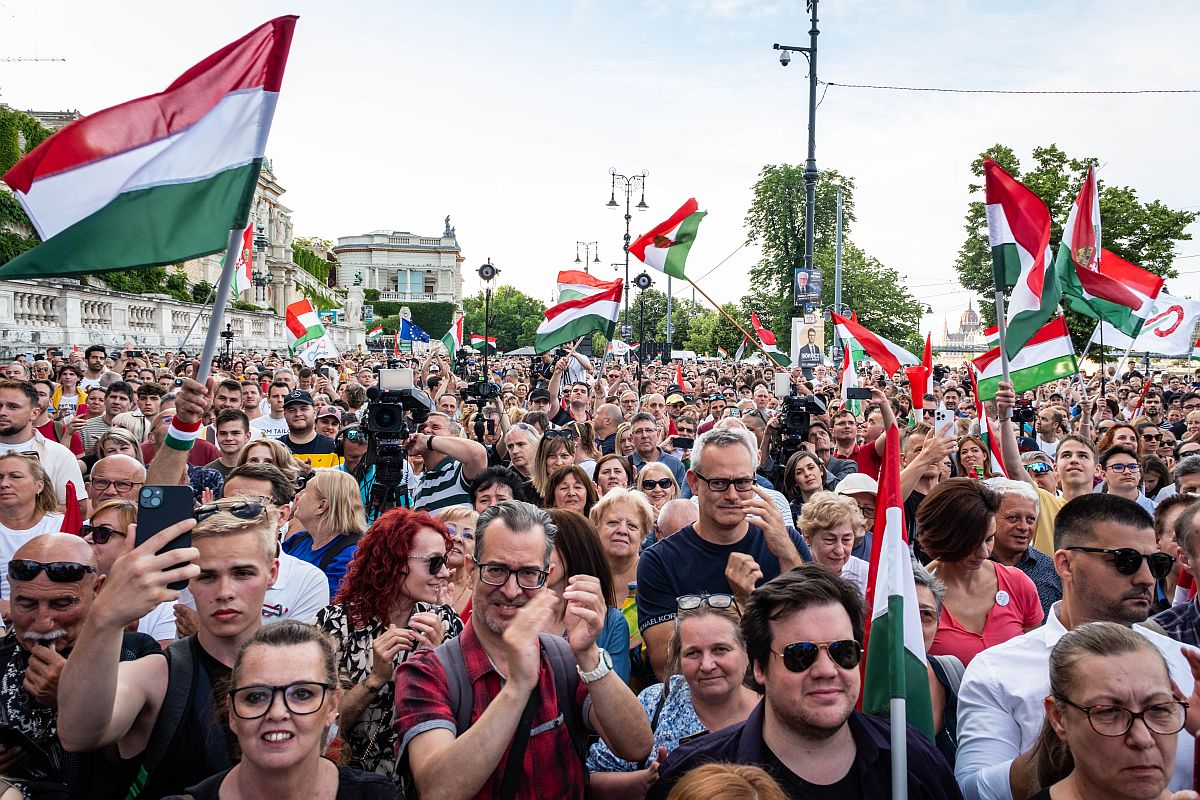 A TISZA Párt szimpatizánsai.