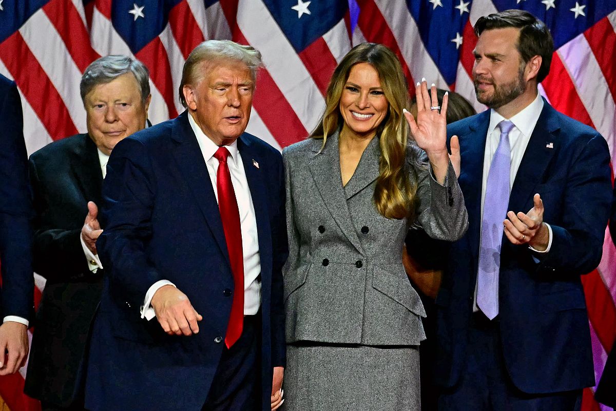 Donald Trump, Melania Trump és J. D. Vance.