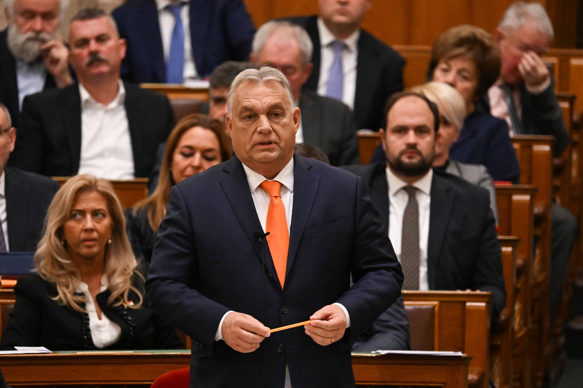 Orbán Viktor miniszterelnök azonnali kérdésére válaszol