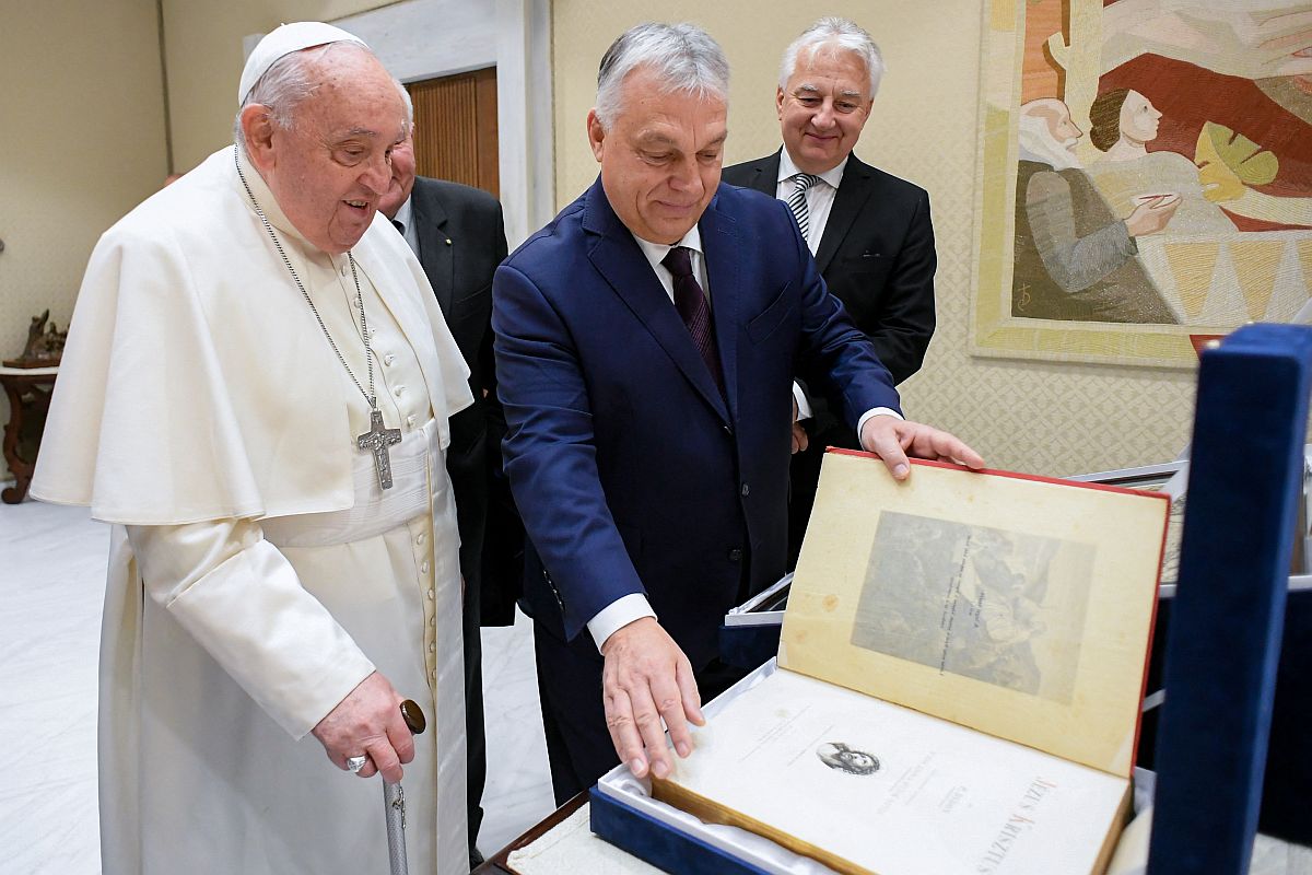 Ferenc pápa, Orbán Viktor és Semjén Zsolt a Vatikánban