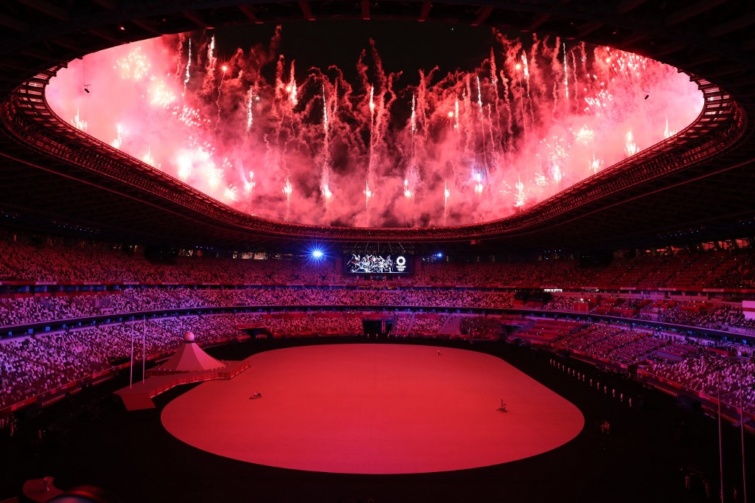 Minden idők legdrágább olimpiájának a megnyitója Tokióban