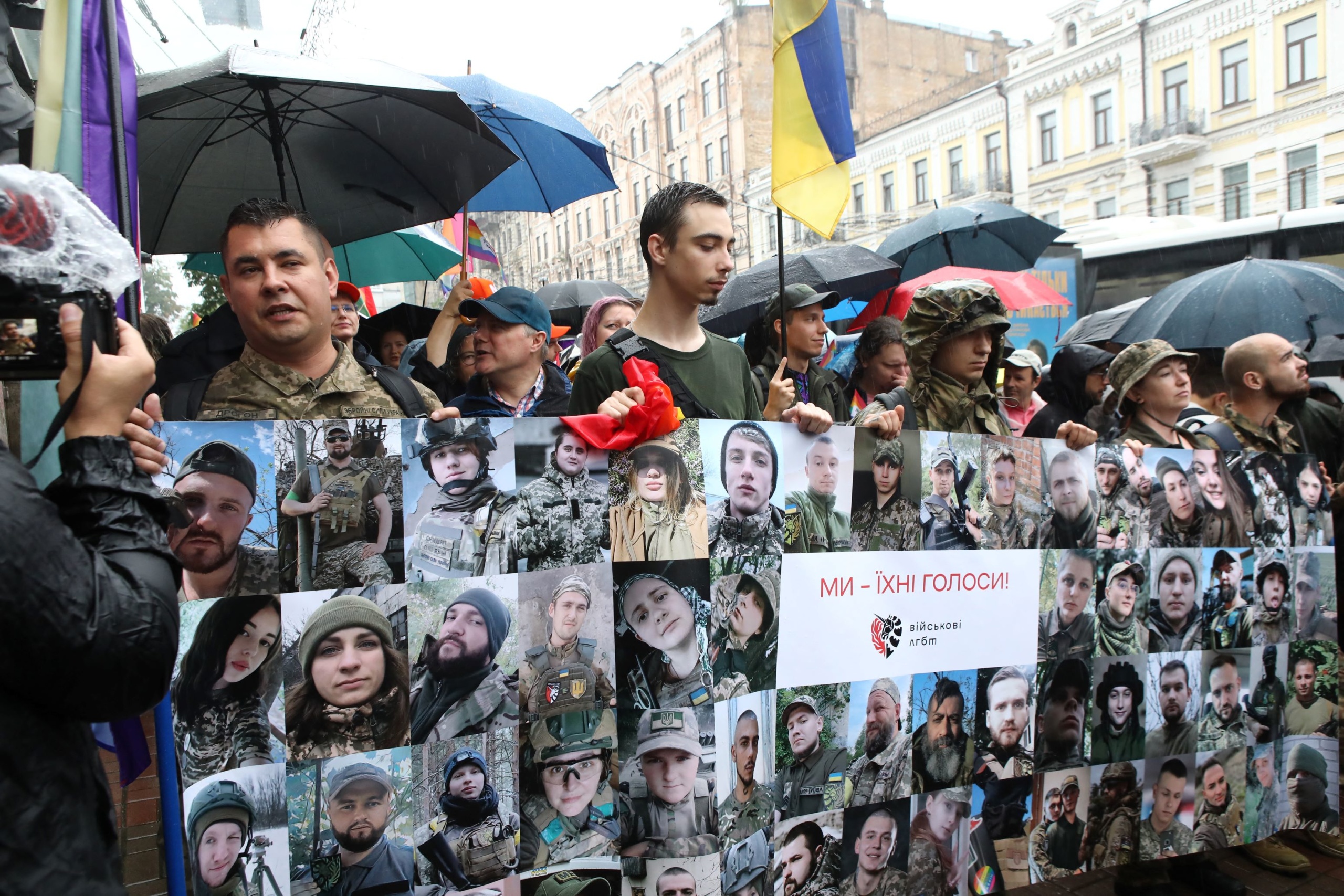 Kijevben a szexuális kisebbségek láthatósága mellett hangsúlyos téma volt a háború is.