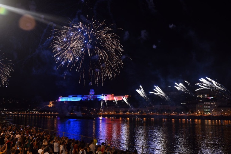 Augusztus 20-ai tűzijáték Budapesten.