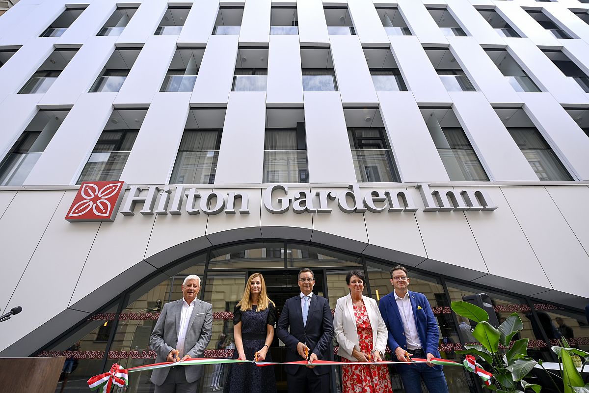 A Hilton Garden Inn Debrecen City Centre hotel megnyitója.