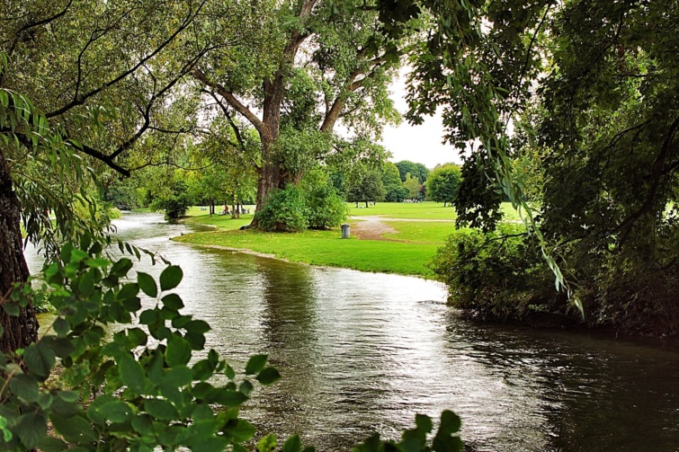 A müncheni Englischer Garten.