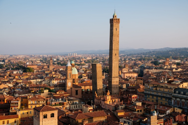 Bologna a magasból.