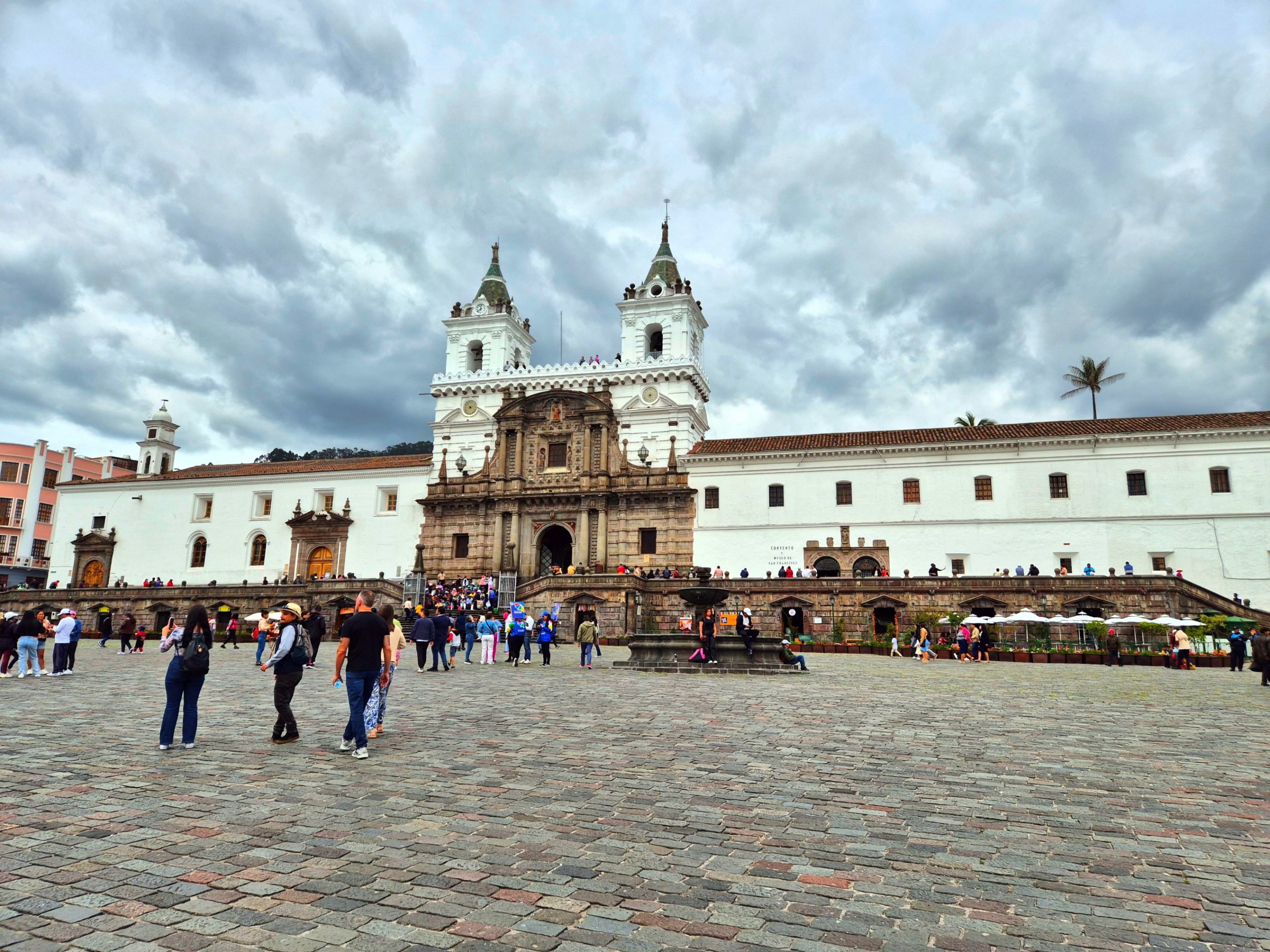 San Francisco templom és kolostor, Ecuador