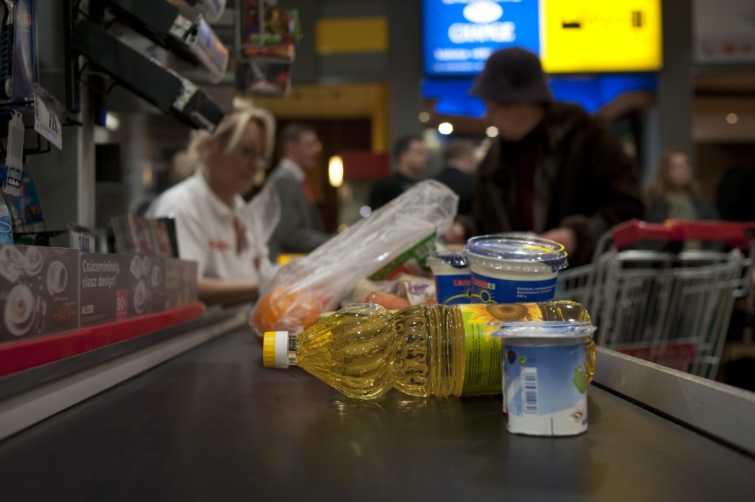 Áruk a futószalagon - a legtöbbet a Lidl, a Coop és a Spar hármasról beszéltünk az interneten