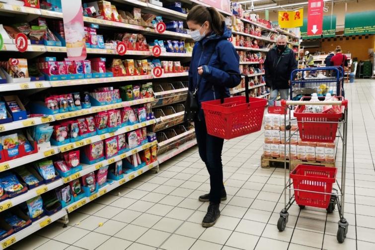 Az Auchan megszünteti a műanyagzacskókat