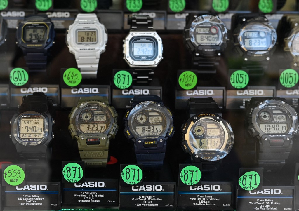 The famous Casio watch already has its place on the bedside table