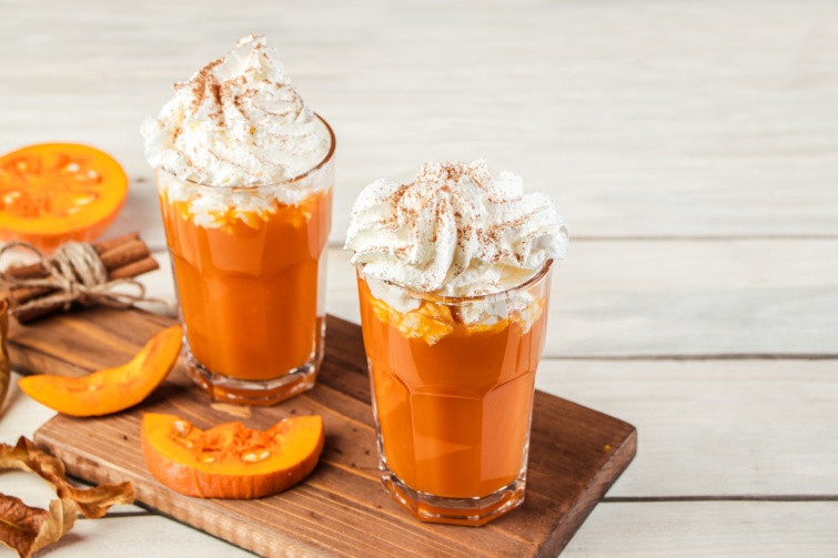 Pumpkin Space latte két phár élén színű